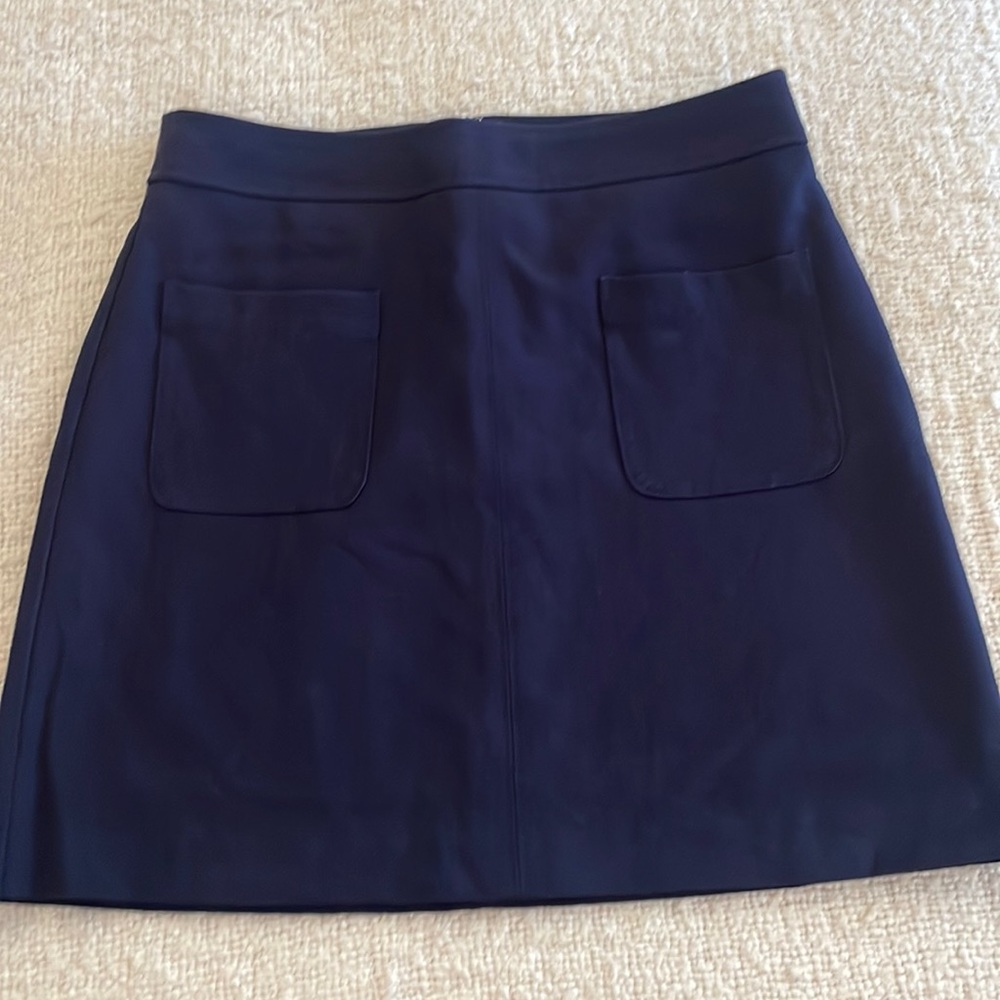 Ann Taylor Loft blue skirt with front pockets